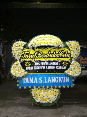 Papan Bunga Duka di Kasturian